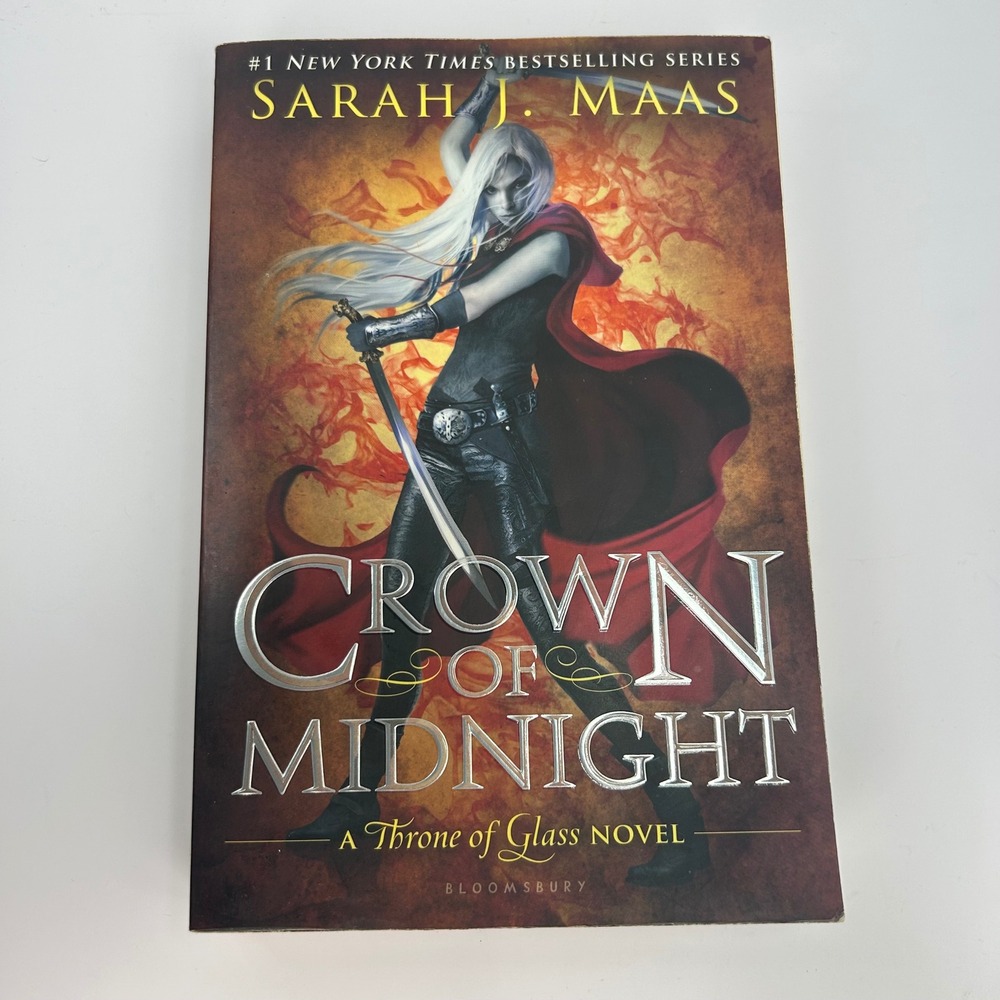 Crown of Midnight Paperback by Sarah J. Maas Throne of Glass